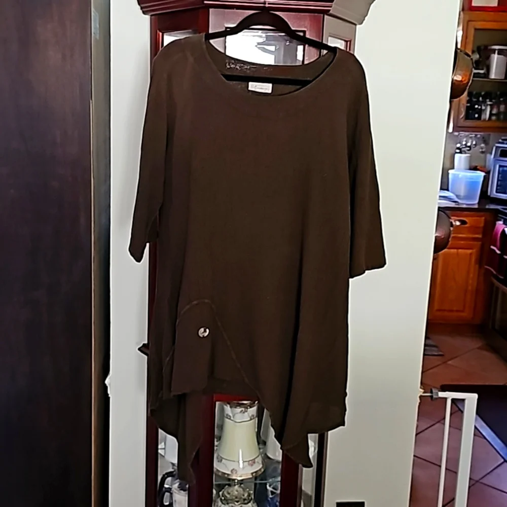 Tunic - Picture 1 of 1
